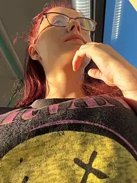 raen001 online show from November 2025 08:58:01 AM