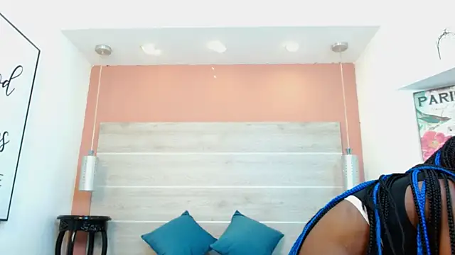Snapshot of AlexandraCambell chatting on May 2026 07:47:01 AM AlexandraCambell online show from May 2026 07:47:01 AM
