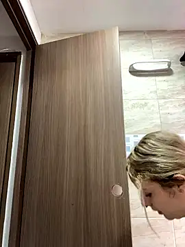 karla-thomsom10 online show from January 2026 10:03:02 PM