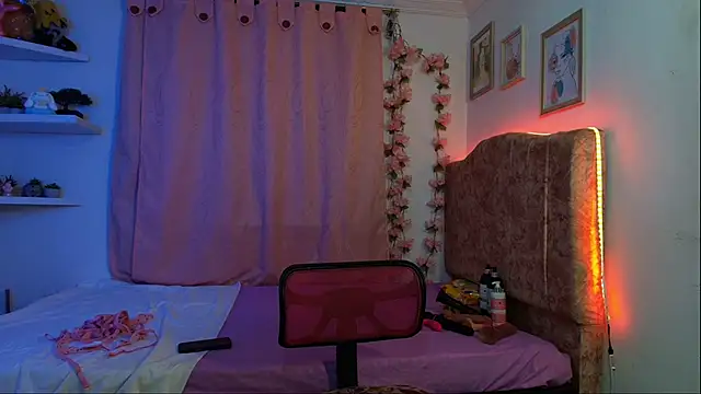 evansweett7 online show from January 2026 11:53:01 PM