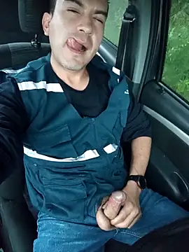 Snapshot of Blackaxes chatting on November 2025 08:08:01 PM Blackaxes online show from November 2025 08:08:01 PM