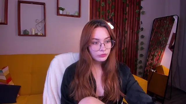 LanaAirlie online show from September 2025 04:23:01 AM