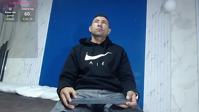 Morganandmegan online show from January 2026 11:04:01 AM