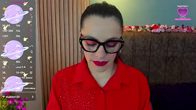 Snapshot of IsisNoir chatting on April 2026 01:05:02 PM IsisNoir online show from April 2026 01:05:02 PM
