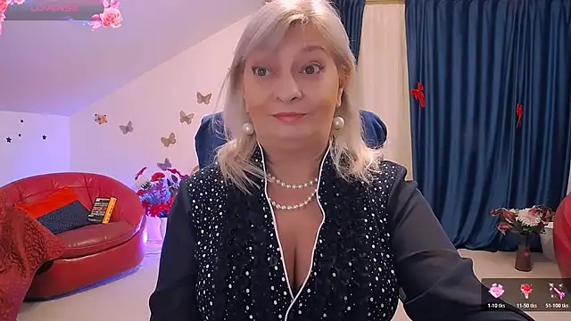 HypnotikCate online show from February 2026 04:13:01 PM