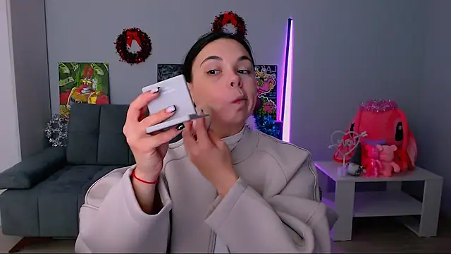 queenofthesense  online show from November 2025 02:42:02 PM