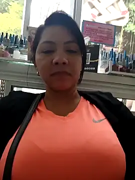 hiilarybrown online show from September 2025 05:24:02 PM