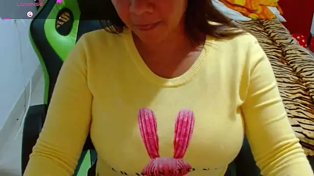 hiilarybrown online show from November 2025 03:29:01 AM