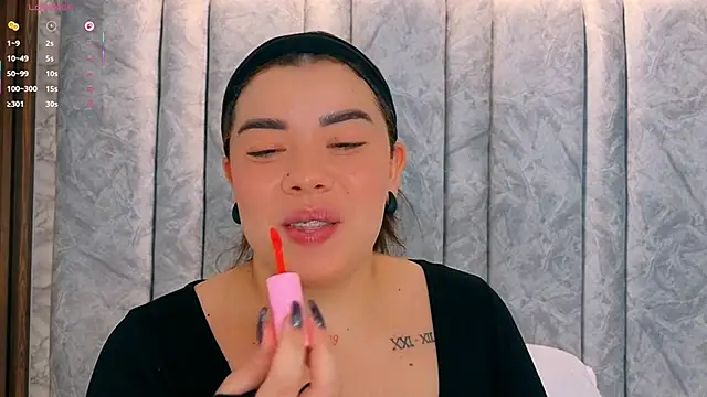 leilapons online show from February 2026 06:05:01 PM