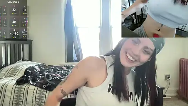 Snapshot of VanessaVipera chatting on September 2025 09:52:02 PM VanessaVipera online show from September 2025 09:52:02 PM
