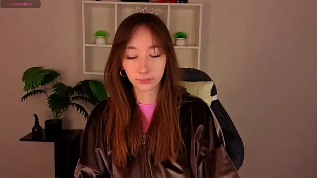 Miche1le Allenne online show from April 2026 12:56:01 AM