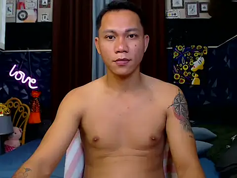 Snapshot of princenavheen chatting on October 2025 02:37:02 AM princenavheen online show from October 2025 02:37:02 AM