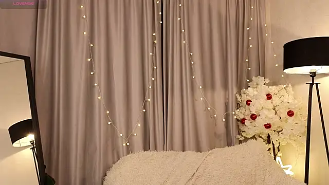 Janet Jee online show from December 2025 11:50:01 AM