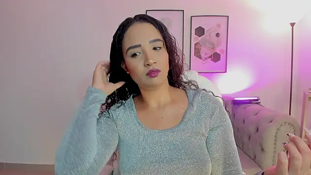 Snapshot of Sharon_breezee chatting on October 2025 03:58:01 AM Sharon breezee online show from October 2025 03:58:01 AM