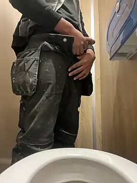 your bi slave online show from November 2025 04:20:01 PM