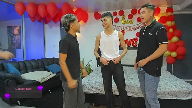 Bisexlifehot   online show from February 2026 11:23:01 PM