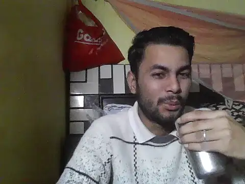 Snapshot of ursdreamperson chatting on January 2026 03:32:01 AM ursdreamperson online show from January 2026 03:32:01 AM