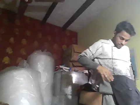 Snapshot of ursdreamperson chatting on February 2026 06:40:02 AM ursdreamperson online show from February 2026 06:40:02 AM