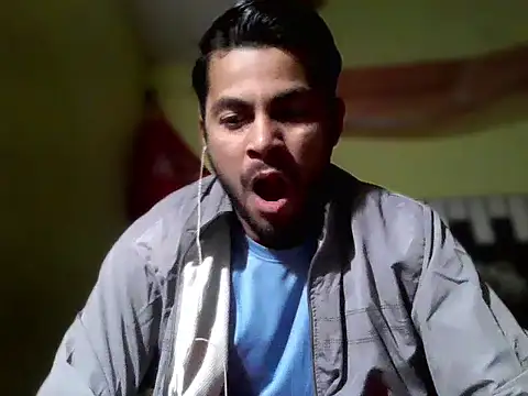 Snapshot of ursdreamperson chatting on February 2026 02:04:01 AM ursdreamperson online show from February 2026 02:04:01 AM