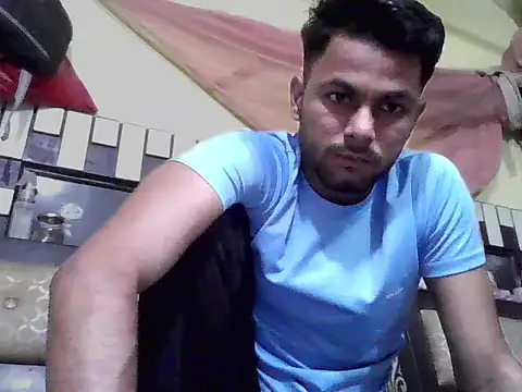 Snapshot of ursdreamperson chatting on February 2026 02:32:02 AM ursdreamperson online show from February 2026 02:32:02 AM