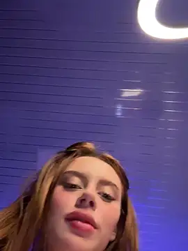 Snapshot of Kiss_Me_Sky chatting on October 2025 07:54:01 AM Kiss Me Sky online show from October 2025 07:54:01 AM