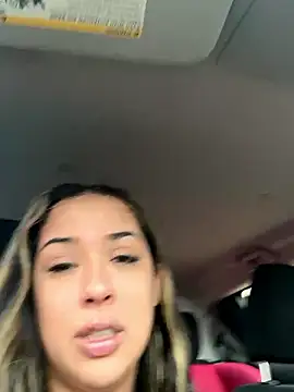 Snapshot of theviberoom chatting on January 2026 05:59:01 PM theviberoom online show from January 2026 05:59:01 PM