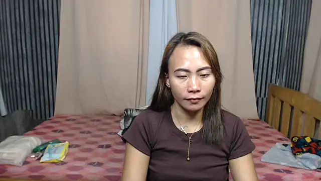 Snapshot of joanpetite chatting on October 2025 01:48:02 AM joanpetite online show from October 2025 01:48:02 AM