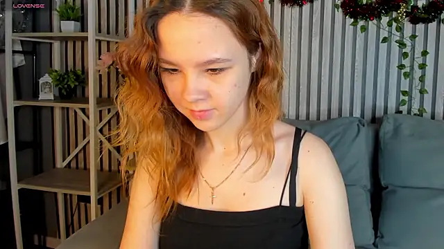 Snapshot of Lori_Blossom chatting on January 2026 09:14:01 AM Lori Blossom online show from January 2026 09:14:01 AM