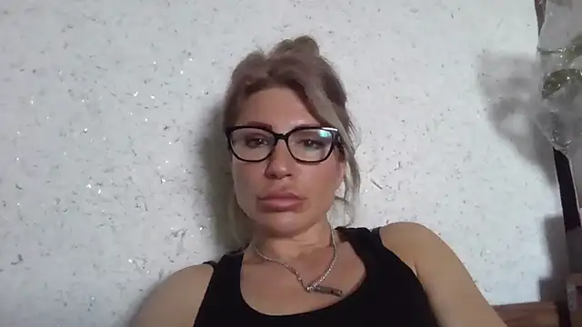 fox red lady7 online show from April 2026 11:19:01 AM