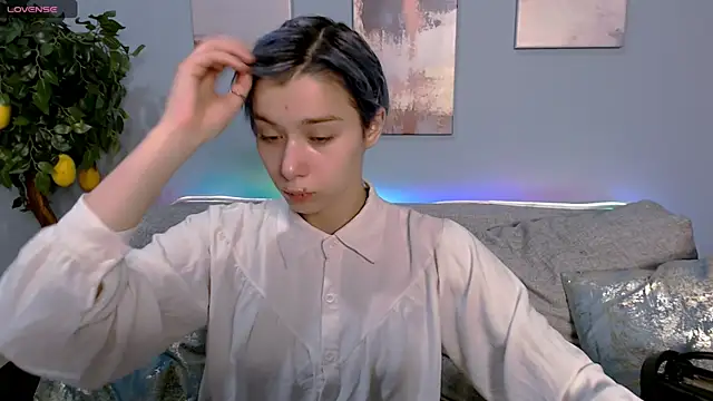 Snapshot of SophieAsh chatting on September 2025 06:50:02 AM SophieAsh online show from September 2025 06:50:02 AM