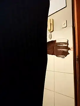 FallsForHerSmile online show from April 2026 07:03:02 PM