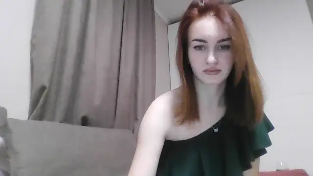 Snapshot of Requellia chatting on November 2025 06:54:01 PM Requellia online show from November 2025 06:54:01 PM