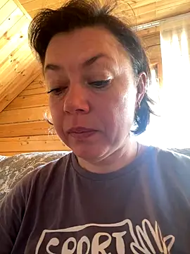 Kiravix online show from October 2025 05:05:01 AM