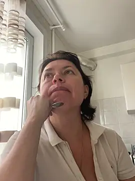 Kiravix online show from October 2025 07:41:01 AM