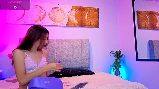 antonellastar24  online show from September 2025 07:47:01 PM