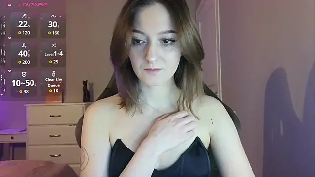 white liillyy online show from April 2026 09:28:01 PM