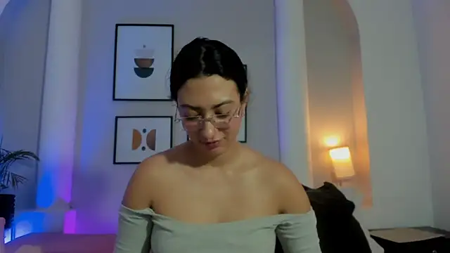 Snapshot of victoria_flores1 chatting on January 2026 10:25:01 PM victoria flores1 online show from January 2026 10:25:01 PM