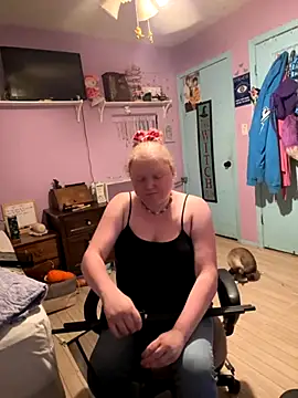 Snapshot of KadiSparkle chatting on November 2025 01:48:02 AM KadiSparkle online show from November 2025 01:48:02 AM