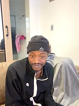 Snapshot of AllDayBbC chatting on November 2025 12:17:01 PM AllDayBbC online show from November 2025 12:17:01 PM