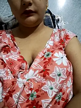 Snapshot of Anushka14321 chatting on November 2025 07:05:01 PM Anushka14321 online show from November 2025 07:05:01 PM