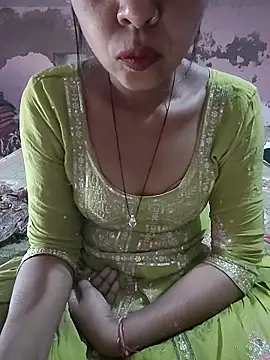 Snapshot of Paakhi-Singh chatting on December 2025 04:40:01 AM Paakhi-Singh online show from December 2025 04:40:01 AM