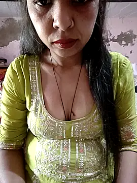 Snapshot of Paakhi-Singh chatting on December 2025 06:10:02 AM Paakhi-Singh online show from December 2025 06:10:02 AM