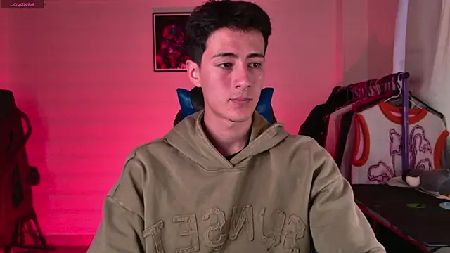 Jeremias miller online show from December 2025 08:37:02 PM