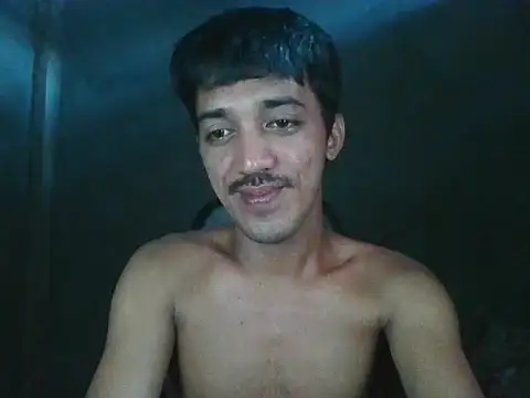 Snapshot of RowyCam chatting on October 2025 12:00:01 AM RowyCam online show from October 2025 12:00:01 AM