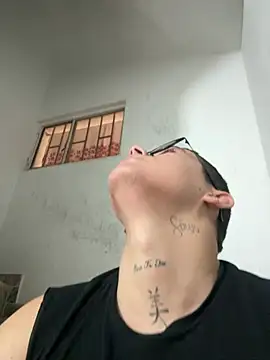 Kurtxxx22 online show from April 2026 09:10:02 PM