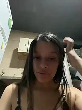 Snapshot of Evermorre chatting on February 2026 04:22:01 PM Evermorre online show from February 2026 04:22:01 PM