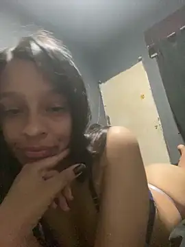 Snapshot of Evermorre chatting on February 2026 11:55:02 PM Evermorre online show from February 2026 11:55:02 PM