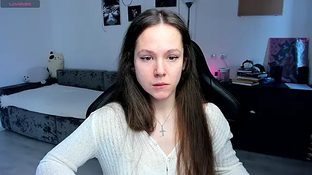 cute little ass online show from March 2026 06:15:01 AM