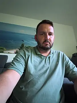 Wanderer710 online show from June 2026 07:35:01 PM