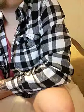 Snapshot of matty244 chatting on February 2026 04:42:02 AM matty244 online show from February 2026 04:42:02 AM